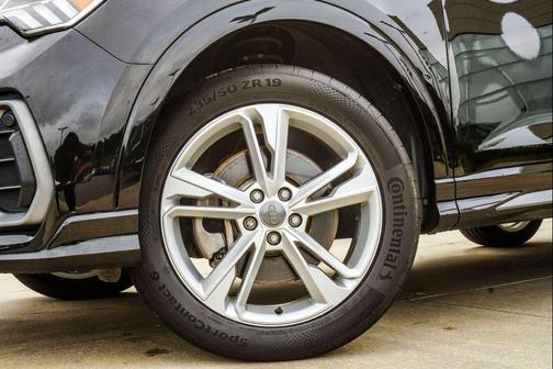 Mythos Black Metallic 2021 Audi Q3 45 S line Premium Plus