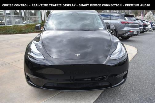 2022 Tesla Model Y Long Range Dual Motor All-Wheel Drive