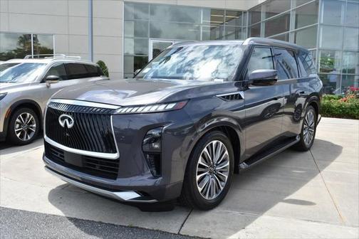 2025 INFINITI QX80 Luxe