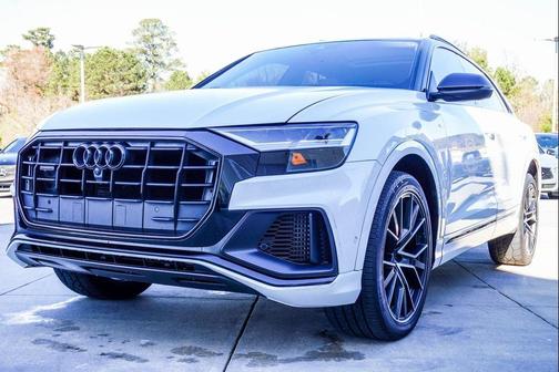 2020 Audi Q8 55 Premium Plus
