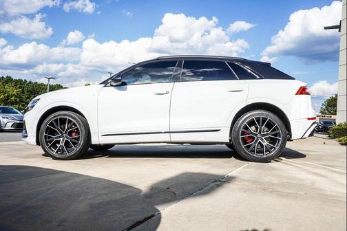 2020 Audi Q8 55 Premium Plus