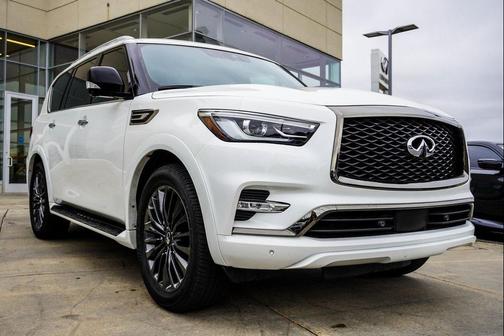 2024 INFINITI QX80 SENSORY AWD