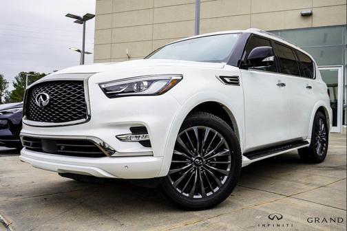 2024 INFINITI QX80 SENSORY AWD