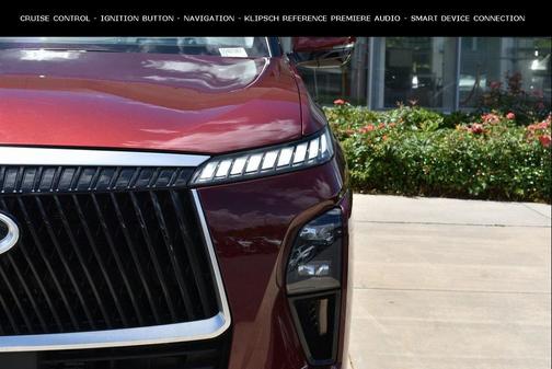 2025 INFINITI QX80 SENSORY AWD