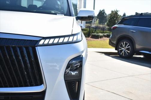 2025 INFINITI QX80 SENSORY AWD