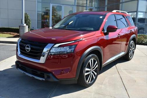 2023 Nissan Pathfinder Platinum FWD