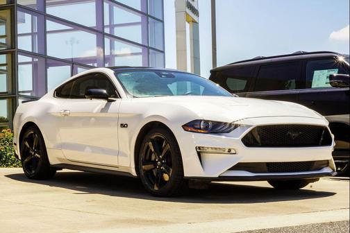 Oxford White 2023 Ford Mustang GT Premium