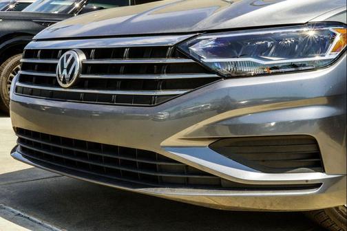Platinum Gray Metallic 2020 Volkswagen Jetta 1.4T SEL