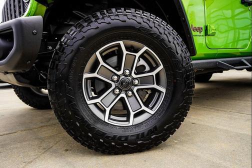 2025 Jeep Gladiator Mojave X