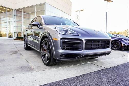 2021 Porsche Cayenne GTS