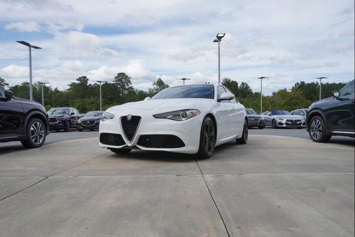 2018 Alfa Romeo Giulia Base