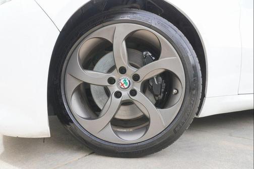 2018 Alfa Romeo Giulia Base