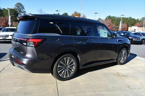 2025 INFINITI QX80 Luxe