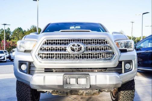 2017 Toyota Tacoma TRD Sport