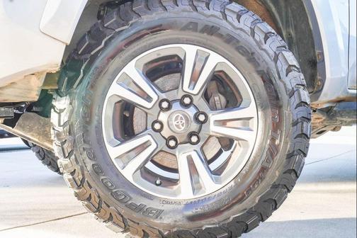 2017 Toyota Tacoma TRD Sport