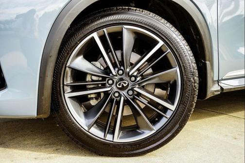 2025 INFINITI QX55 LUXE