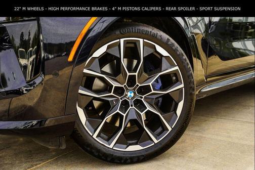 Carbon Black Metallic 2024 BMW X7 M60i