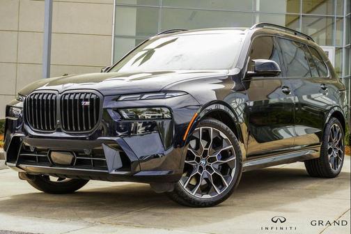 Carbon Black Metallic 2024 BMW X7 M60i