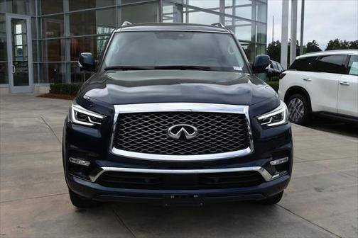 2023 INFINITI QX80 Luxe