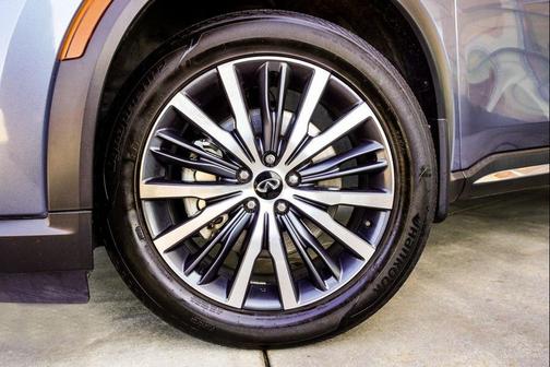 2023 INFINITI QX60 SENSORY