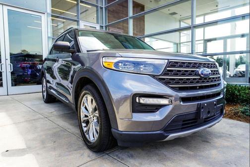 Carbonized Gray Metallic 2022 Ford Explorer XLT