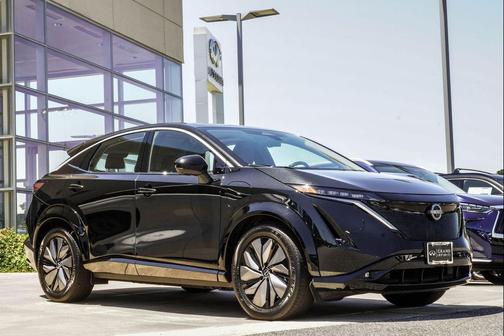 Black Diamond Pearl 2024 Nissan ARIYA EVOLVE+