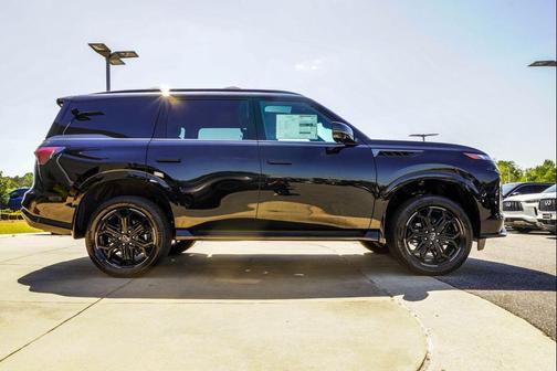 Mineral Black 2026 INFINITI QX80 SPORT AWD