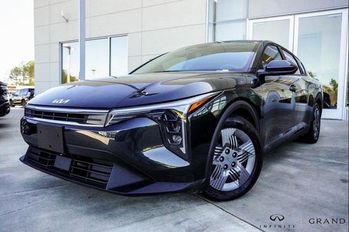 2025 Kia K4 LX