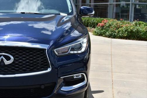 2017 INFINITI QX60 Base