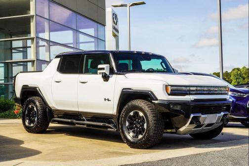 Interstellar White 2023 GMC HUMMER EV Pickup 3X