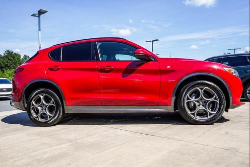 2022 Alfa Romeo Stelvio Ti