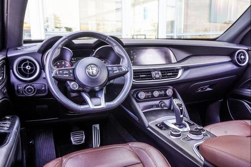2022 Alfa Romeo Stelvio Ti