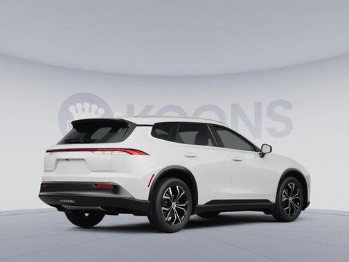 2025 Toyota Crown Signia XLE