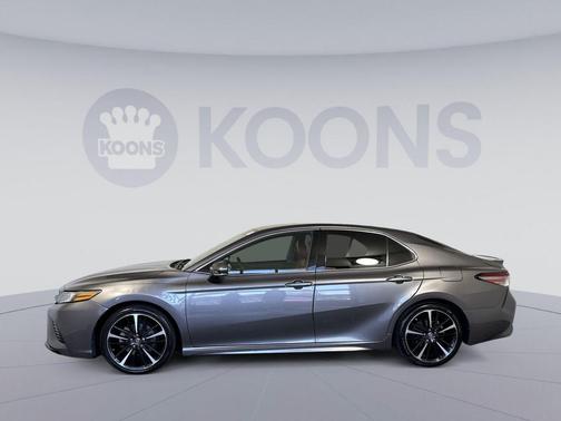 Predawn Gray Mica 2018 Toyota Camry XSE