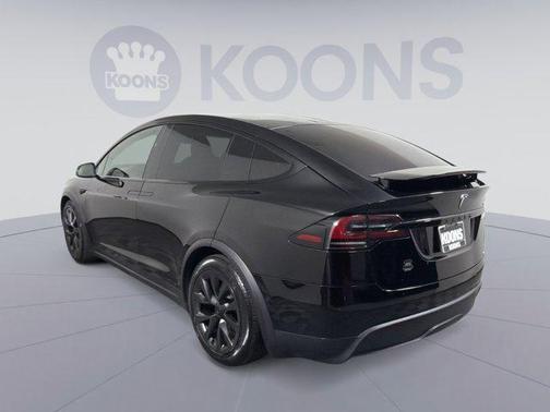 2023 Tesla Model X Standard Range