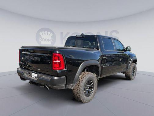Diamond Black Crystal Pearlcoat 2026 RAM 1500 RHO Crew Cab 4x4 5'7' Box