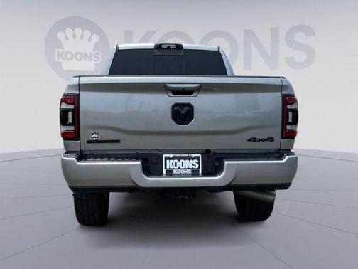 2022 RAM 2500 Big Horn Crew Cab 4x4 6'4' Box