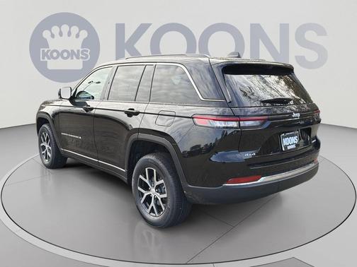 Diamond Black Crystal Pearlcoat 2025 Jeep Grand Cherokee Limited