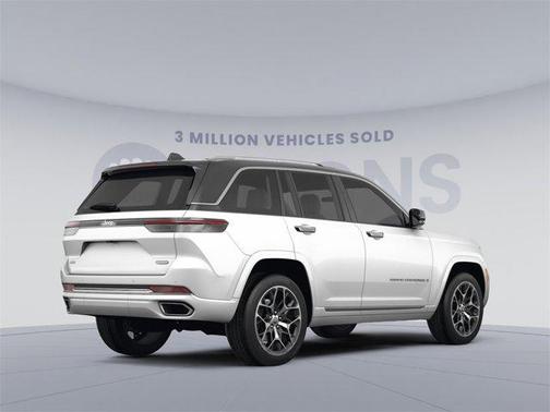 2023 Jeep Grand Cherokee Summit