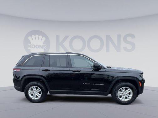 2022 Jeep Grand Cherokee Laredo