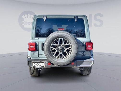 2026 Jeep Wrangler 4-Door Sahara 4x4