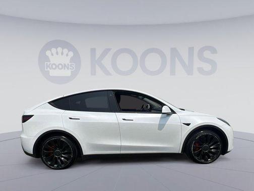 2022 Tesla Model Y Performance Dual Motor All-Wheel Drive