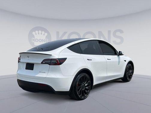 2022 Tesla Model Y Performance Dual Motor All-Wheel Drive