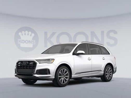 2022 Audi Q7 45 Premium Plus