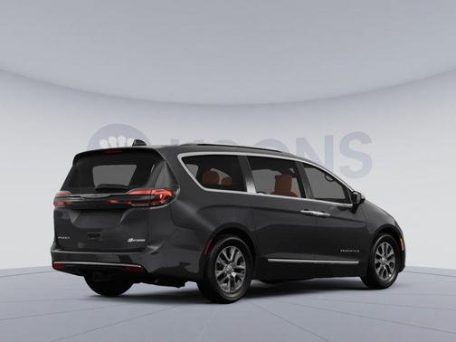 2025 Chrysler Pacifica L
