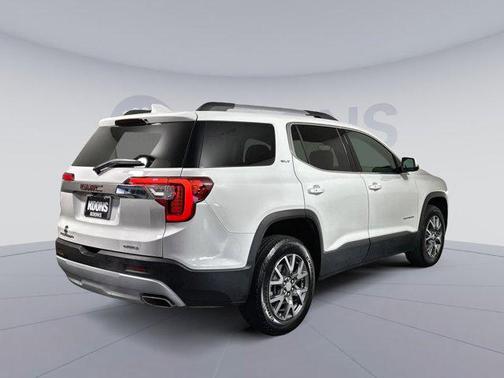 2023 GMC Acadia AWD SLT