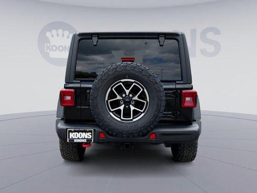 Black Clearcoat 2026 Jeep Wrangler Rubicon