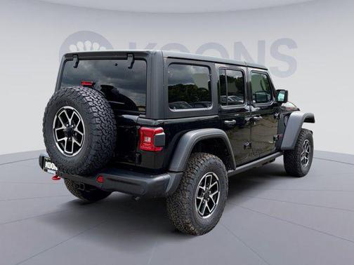Black Clearcoat 2026 Jeep Wrangler Rubicon