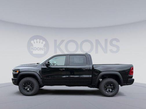 Diamond Black Crystal Pearlcoat 2026 RAM 1500 RHO Crew Cab 4x4 5'7' Box