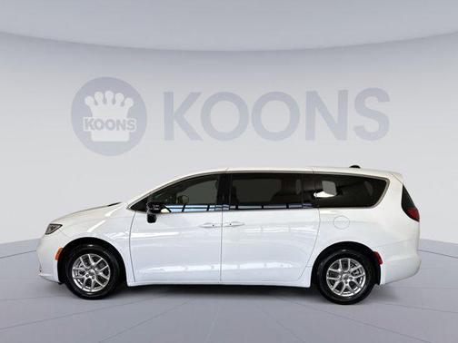 2025 Chrysler Pacifica L